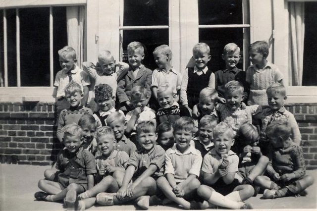 At-VIa_At-VIb_1949_JanFloor_kleutersch